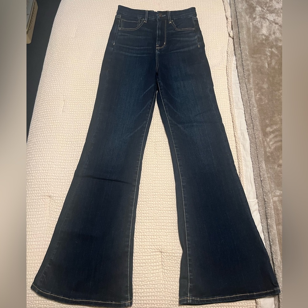 Women’s AE Curvy Highest Rise Flare Jeans Size 6 Regular
